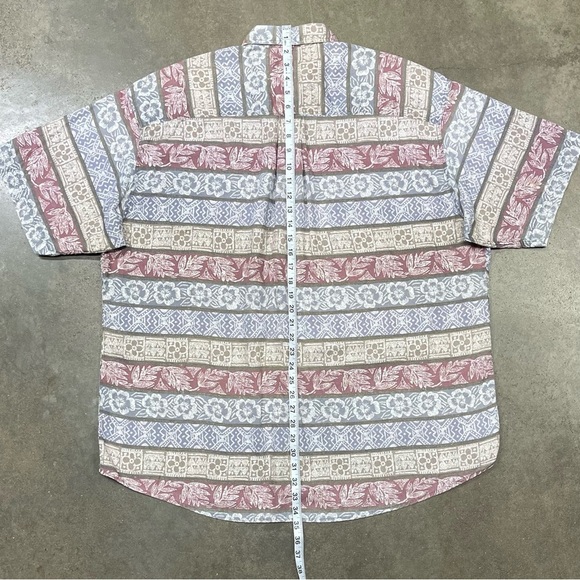 Woolrich Hawaiian Tribal Floral Print Short Sleeve Button Down Shirt - Picture 7 of 8